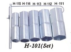 Socket wrench sets & sockets