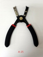 Chain eye removal pliers