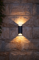 WALL LIGHT