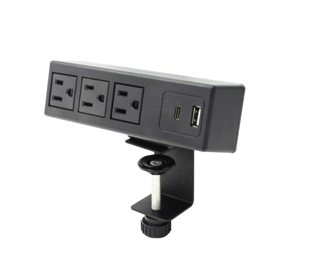 US 3 Outlet with USB