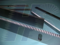 Progressive Horizontal Zig Zag Flow Wrapper Knives