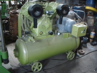 Air compressor