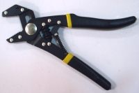 Universal Grip Pliers