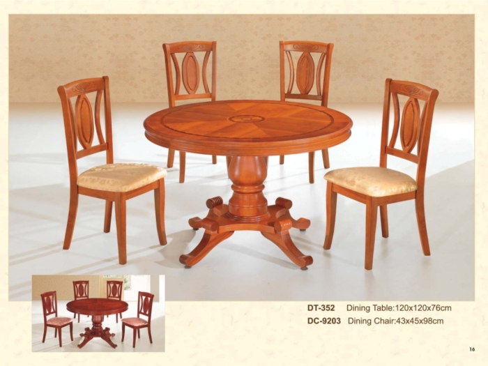 Wood Round Table Chair Set