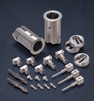 High-difficulty operation of lathe turning, milling, drilling, hinging, and tapping.