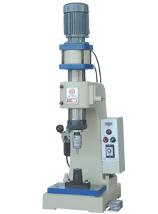 Pneumatic Riveting Machine