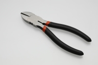 Diagonal plier