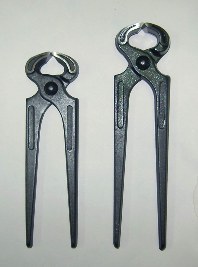 Carpenter pincer