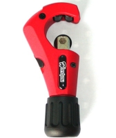 Telescopic tube cutter