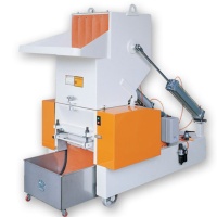 Bevel/claw cutter type granulator