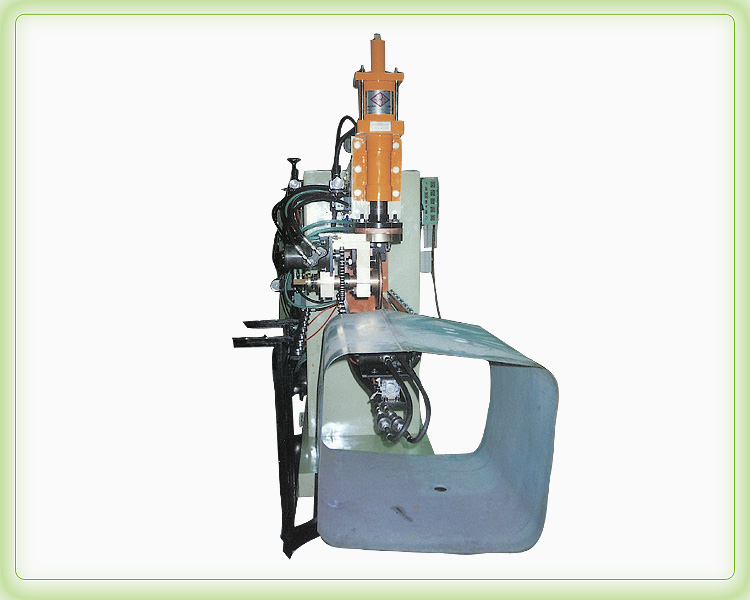 Automobile fuel-tank seam-welding machine