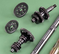 Disk hubs and chain hubs for ATV rear axles