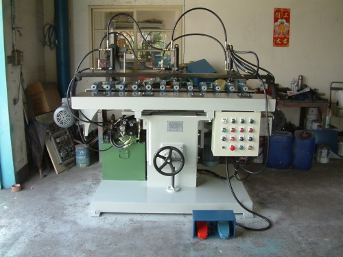 Hydraulic Horizontal Multi-Spindles Grooving Machine