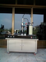 AEROSOL SEMI- AUTOMATIC LIQUID AIR FILLING MACHINE