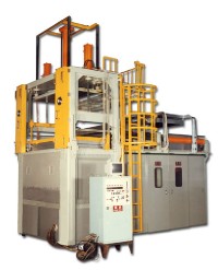 Double-Shuttle Vacuum Forming Machine