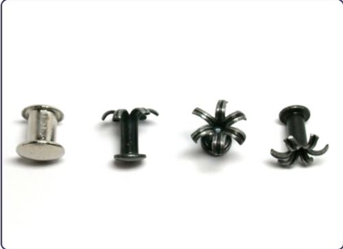 Fasteners for stationeries