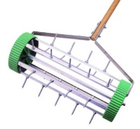 ROLLING LAWN AERATOR